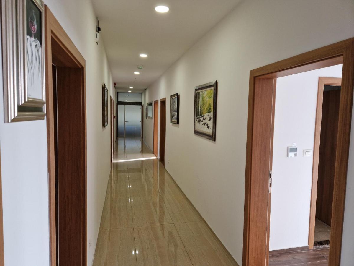 Motel Celebic Mitrovici  Экстерьер фото