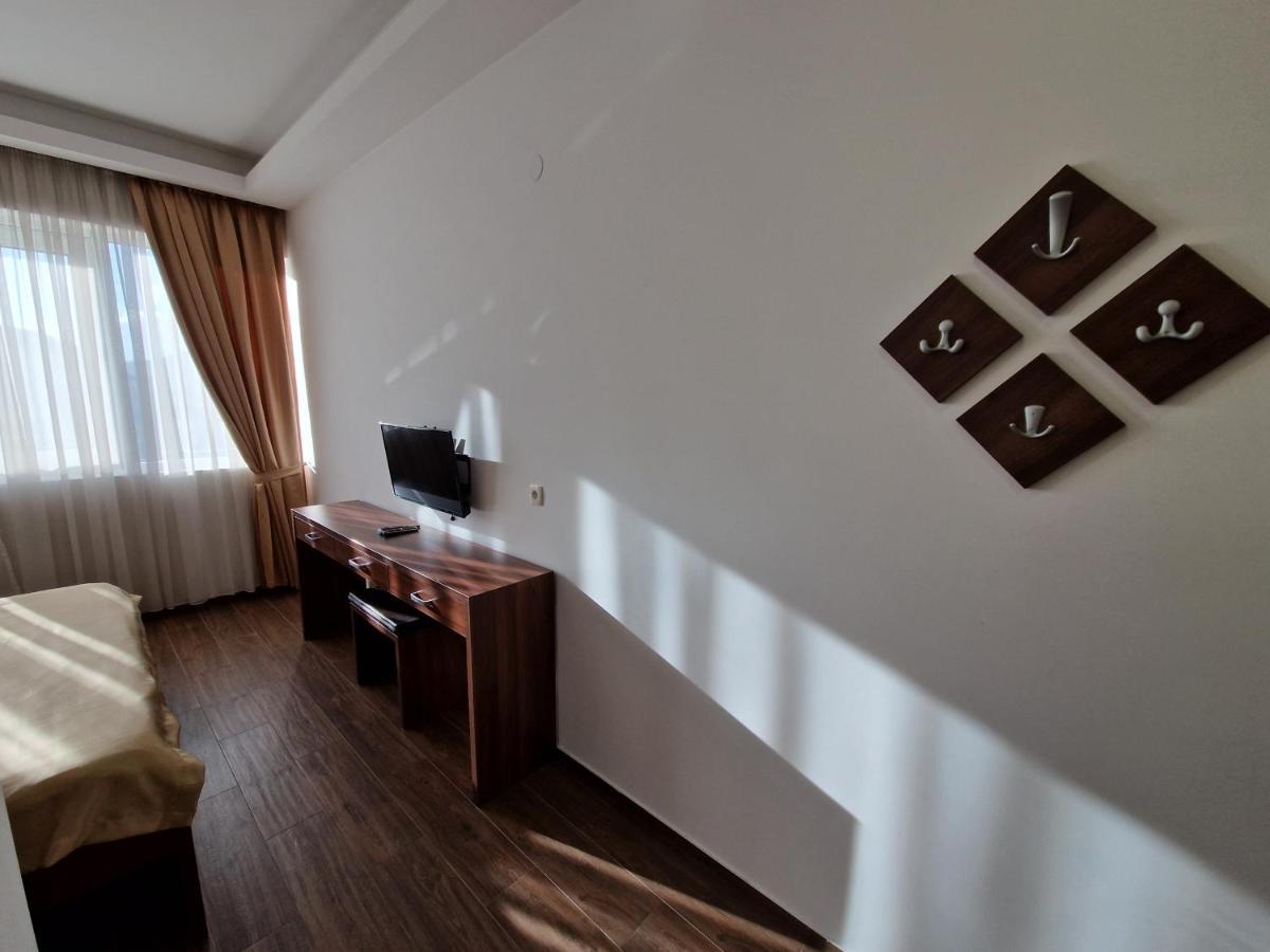 Motel Celebic Mitrovici  Экстерьер фото